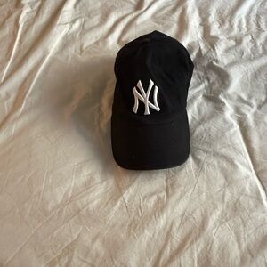 New York Yankees hat